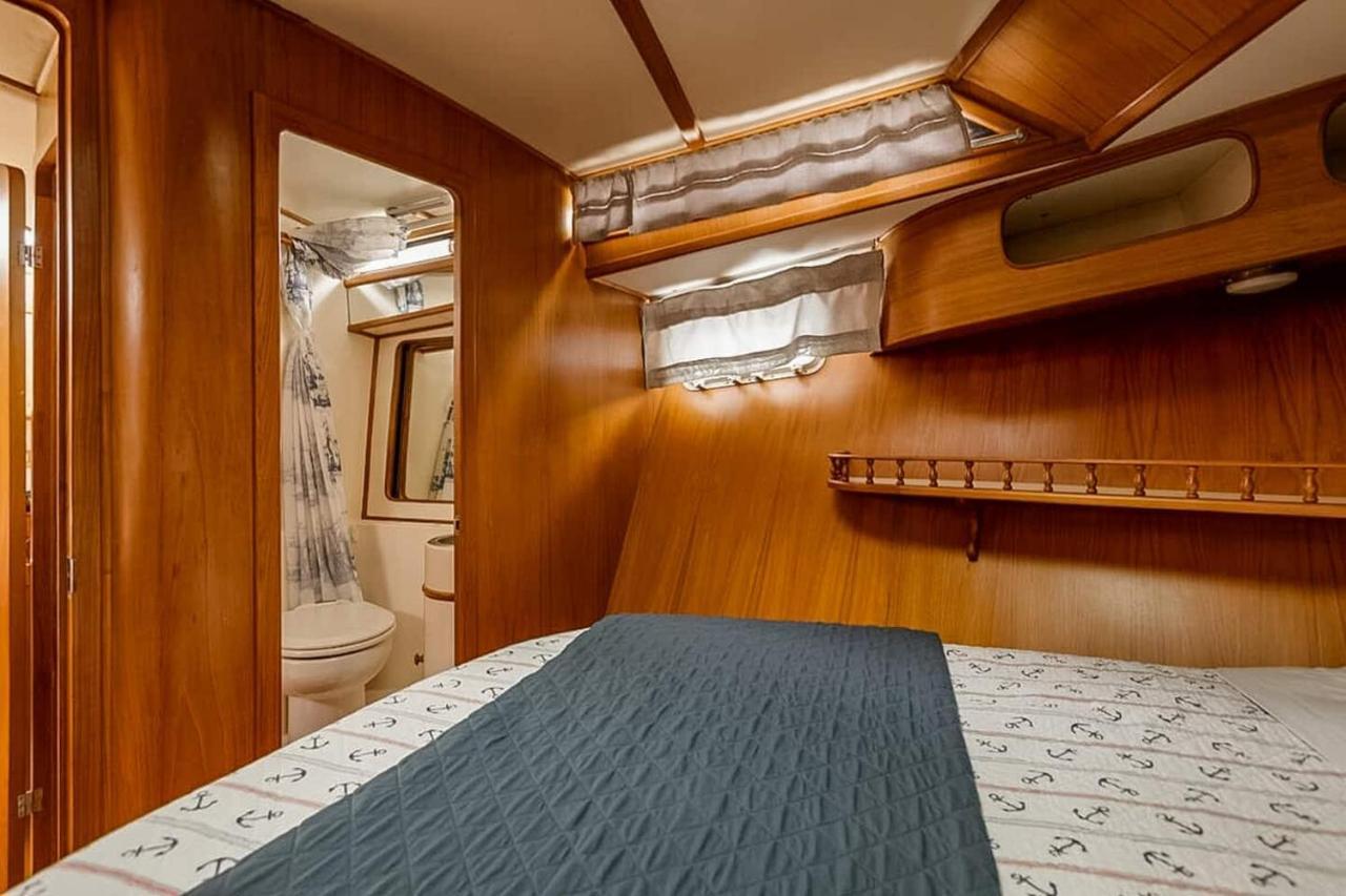 2Br Spacious & Comfy 43' Yacht - Heat & Ac - On The Freedom Trail - Best Nights Sleep Boston Dış mekan fotoğraf